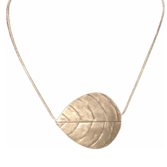 Indigenous Tribal Tibetan Silver Leaf. SS chain. - Picture 2 of 5